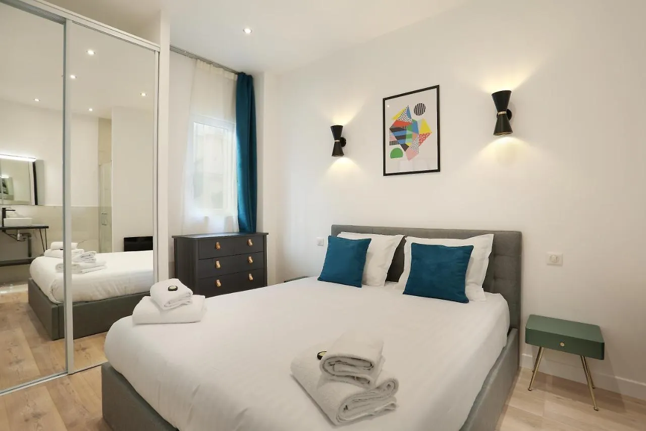 Apartment Pick A Flat Higher Marais Paris